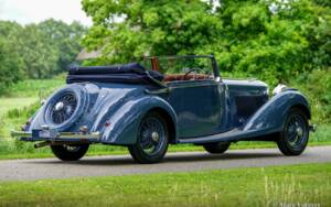 Image 54/59 of Bentley 4 1/4 Litre (1936)