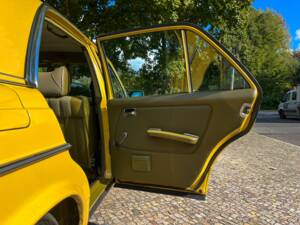 Image 67/139 of Mercedes-Benz 240 D (1978)