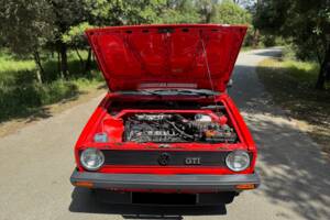 Image 4/31 de Volkswagen Golf I GTI 1.6 (1982)