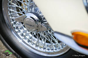 Image 32/65 de Jaguar E-Type 3.8 Flat Floor (1961)