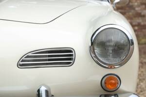 Bild 24/50 von Volkswagen Karmann Ghia 1300 (1966)