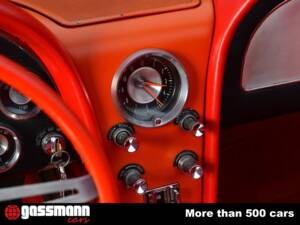 Bild 13/15 von Chevrolet Corvette Sting Ray Convertible (1963)