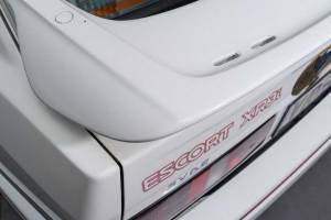 Immagine 10/22 di Ford Escort XR3i (1990)