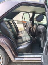 Afbeelding 6/9 van Mercedes-Benz 400 E (1993)