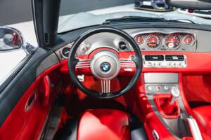 Image 34/41 of BMW Z8 (2002)