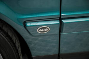Image 26/50 of Audi Cabriolet 2.3 E (1992)