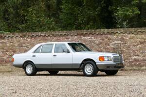 Bild 50/50 von Mercedes-Benz 380 SEL (1983)
