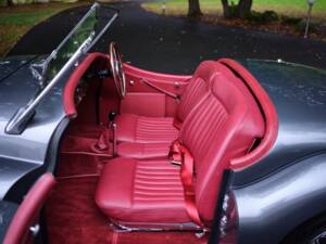 Image 15/33 of Jaguar XK 120 OTS (1951)