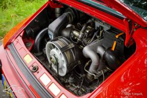 Image 60/63 of Porsche 911 Carrera 3.2 (1986)
