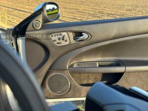 Image 33/84 de Jaguar XK 4.2 (2006)