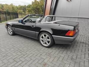 Image 4/50 de Mercedes-Benz 500 SL (1991)