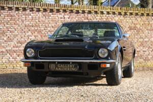Image 17/50 of Aston Martin DBS V8 (1972)