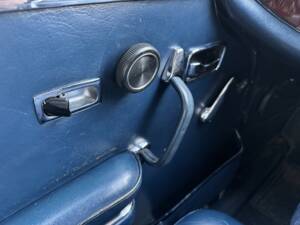 Bild 38/54 von Mercedes-Benz 280 SE (1970)