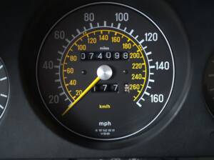 Image 37/47 de Mercedes-Benz 560 SL (1987)