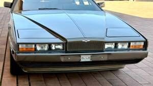 Image 4/18 of Aston Martin Lagonda (1982)