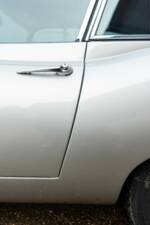 Image 14/50 of Jaguar E-Type 4.2 (1965)