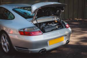 Obraz 14/38 pojazdu Porsche 911 Turbo (2001)