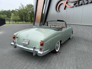 Image 11/50 of Mercedes-Benz 220 S Cabriolet (1958)