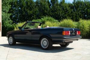 Bild 10/50 von BMW 320i (1989)
