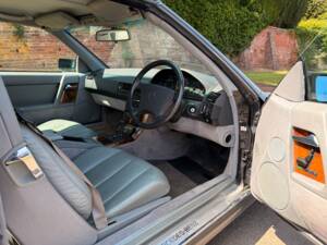 Bild 15/29 von Mercedes-Benz 500 SL (1992)