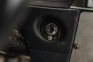 Image 34/40 of Mercedes-Benz 350 SLC (1973)