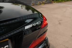 Bild 8/44 von Mercedes-Benz SL 65 AMG (2005)