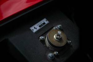 Image 28/50 of Ferrari 348 Spider (1994)