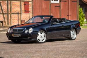 Bild 3/61 von Mercedes-Benz CLK 320 (2002)