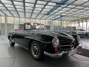 Image 3/38 de Mercedes-Benz 190 SL (1957)