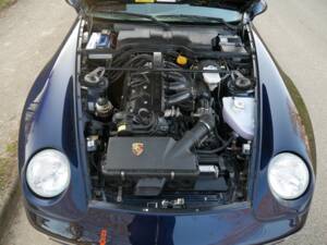Image 21/37 de Porsche 968 (1991)