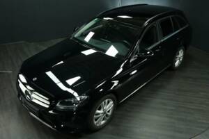 Bild 45/49 von Mercedes-Benz C 220 d 4MATIC (2021)