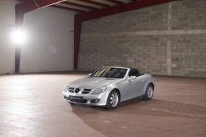 Image 14/32 of Mercedes-Benz SLK 200 Kompressor (2004)