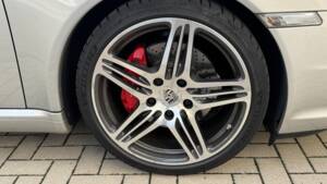 Image 13/59 of Porsche 911 Carrera S (2006)