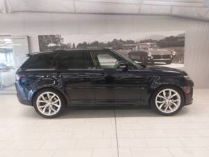 Image 6/26 of Land Rover Range Rover Sport SVR (2021)