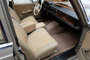 Bild 25/96 von Mercedes-Benz 280 SE (1968)
