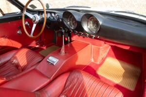 Bild 37/50 von Ferrari 250 GT/L Lusso (1964)