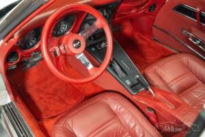 Image 4/19 of Chevrolet Corvette Stingray (1977)