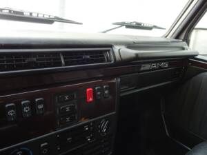 Bild 51/97 von Mercedes-Benz G 55 AMG (lang) (2000)