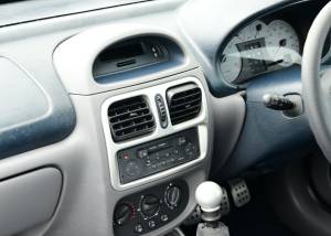 Afbeelding 22/40 van Renault Clio II V6 (2001)