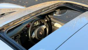 Image 22/25 of Porsche 911 Carrera S (2006)