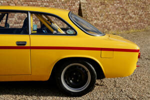 Afbeelding 17/50 van Alfa Romeo Giulia 1600 Sprint GT (1965)