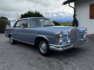 Bild 3/43 von Mercedes-Benz 250 SE (1966)