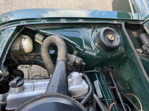 Image 74/88 of Audi 100 LS (1970)