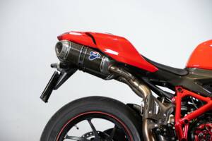 Immagine 8/50 di Ducati DUMMY (2011)