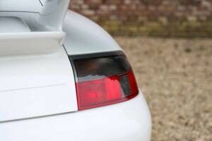 Immagine 36/50 di Porsche 911 GT3 RS (2004)