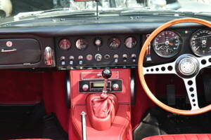 Afbeelding 5/8 van Jaguar E-Type (1968)