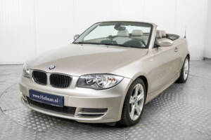 Image 17/50 of BMW 125i (2008)