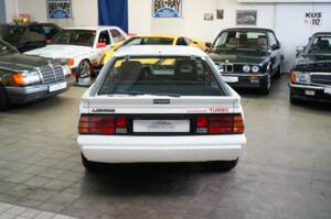 Image 15/55 of Mitsubishi Starion (1989)