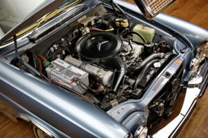 Afbeelding 19/22 van Mercedes-Benz 280 SE 3,5 (1970)