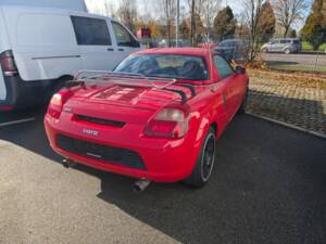 Image 35/57 of Toyota MR2 (2003)